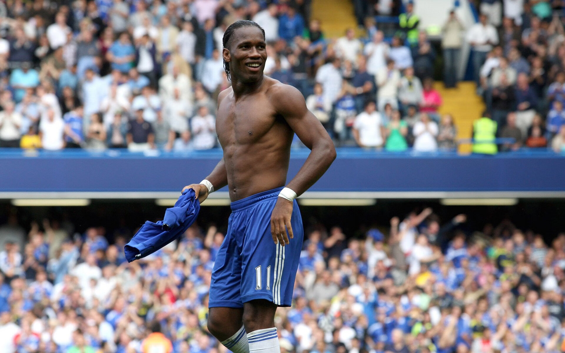 哈兰德爆冷击败塞尔维亚队,问鼎冠军引爆全场!